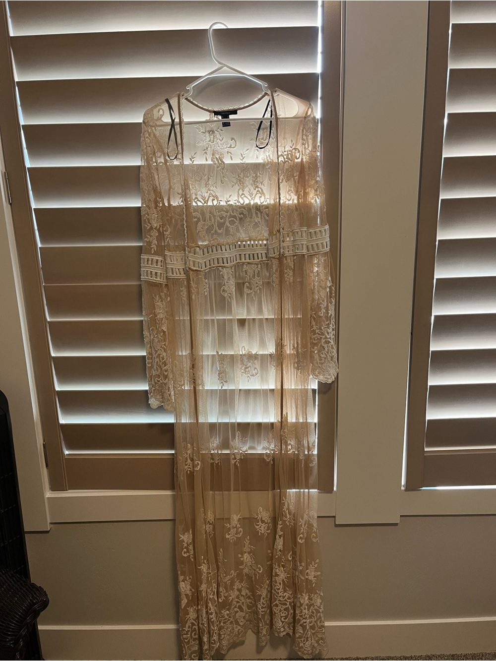 Forever 21 Beige Sheer Lace Long Kimono